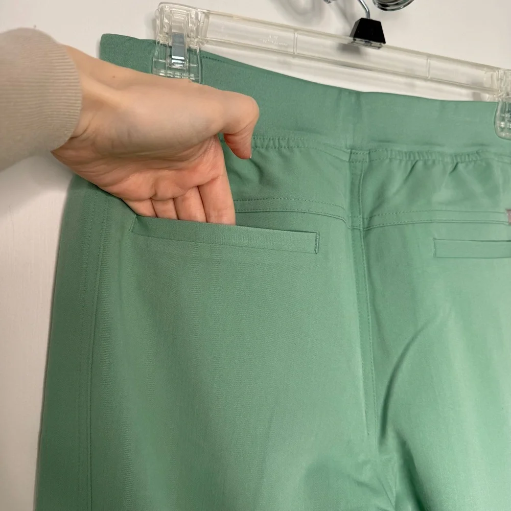 NWT FIGS | 2.0 Axim Cargo Pants Scrubs Technical Collection Green XS